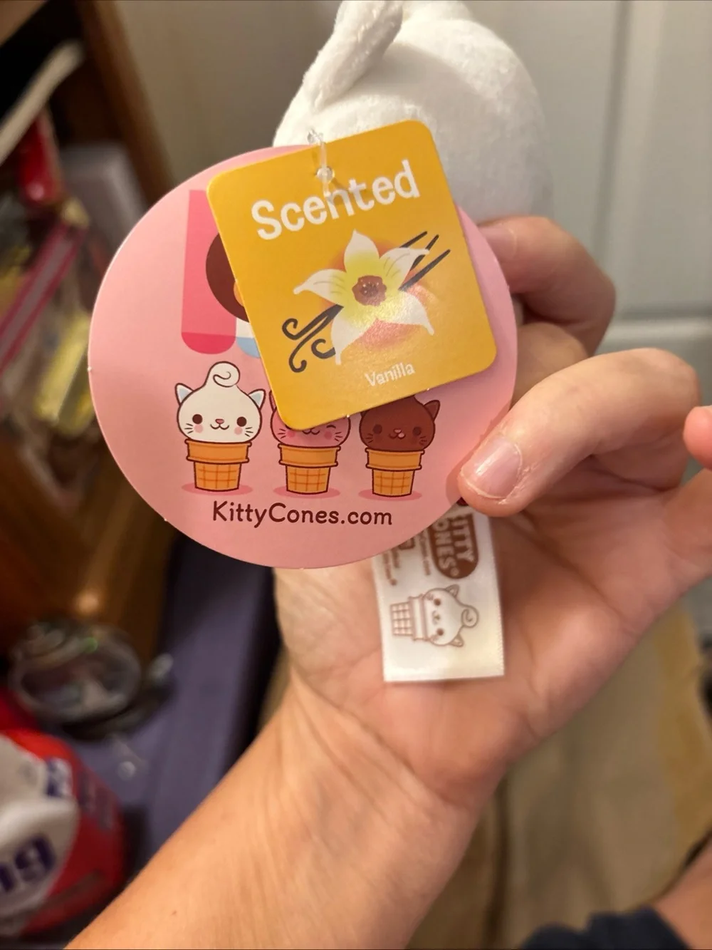 2 Dan Dee scented kitty comes nwt